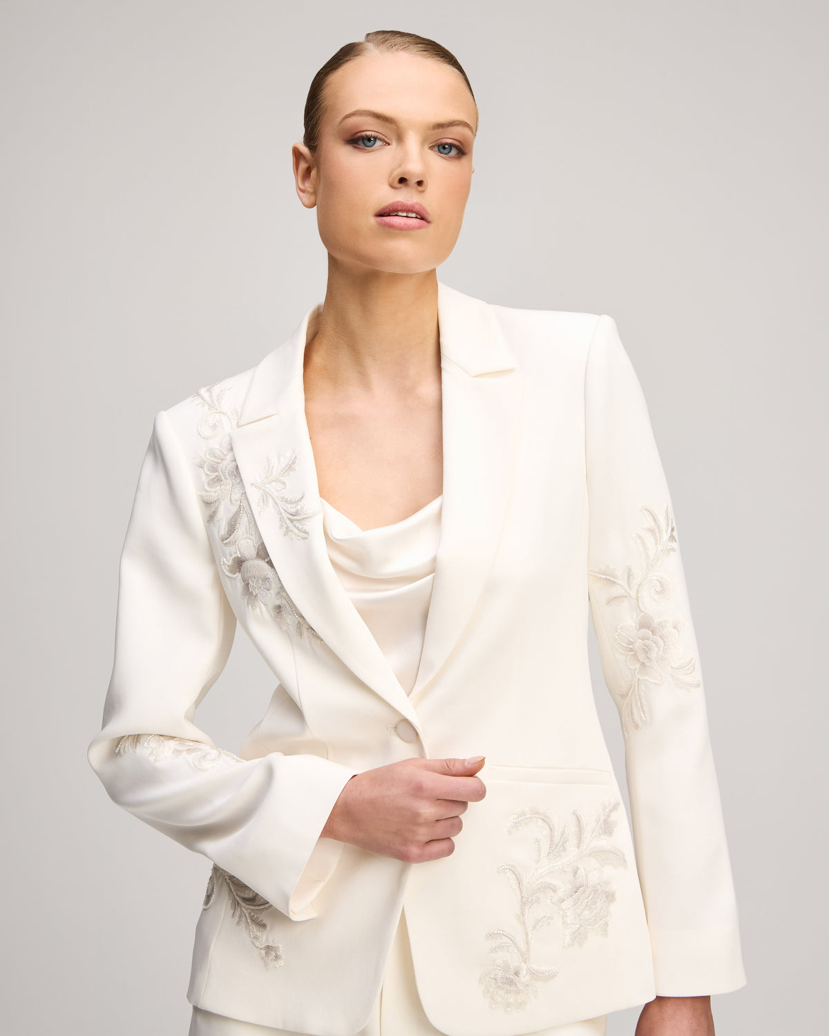 Cinq à Sept Rococo Embroidered Karlie Blazer