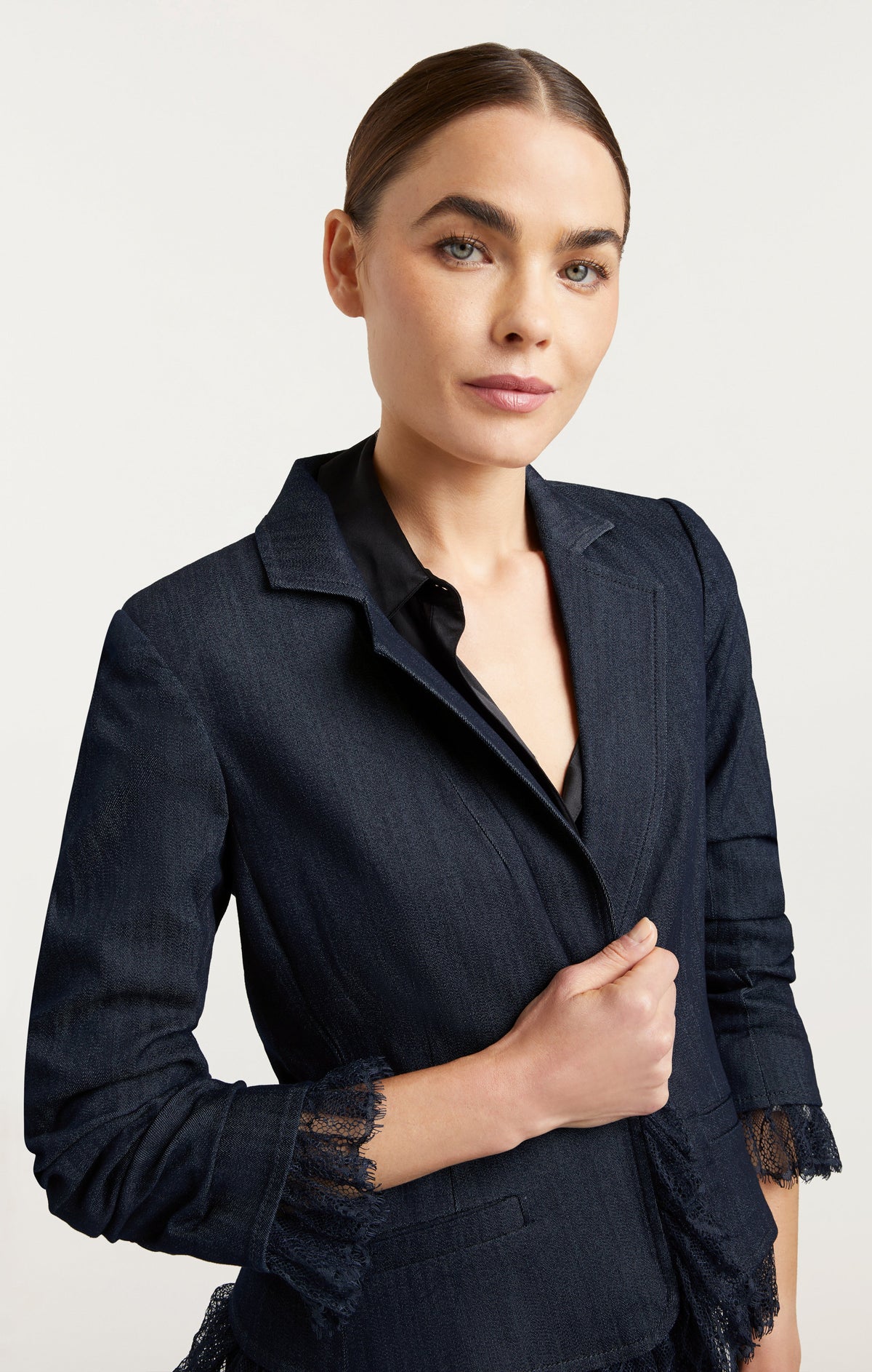 Cinq à Sept Le Petit Roxie Jean Blazer