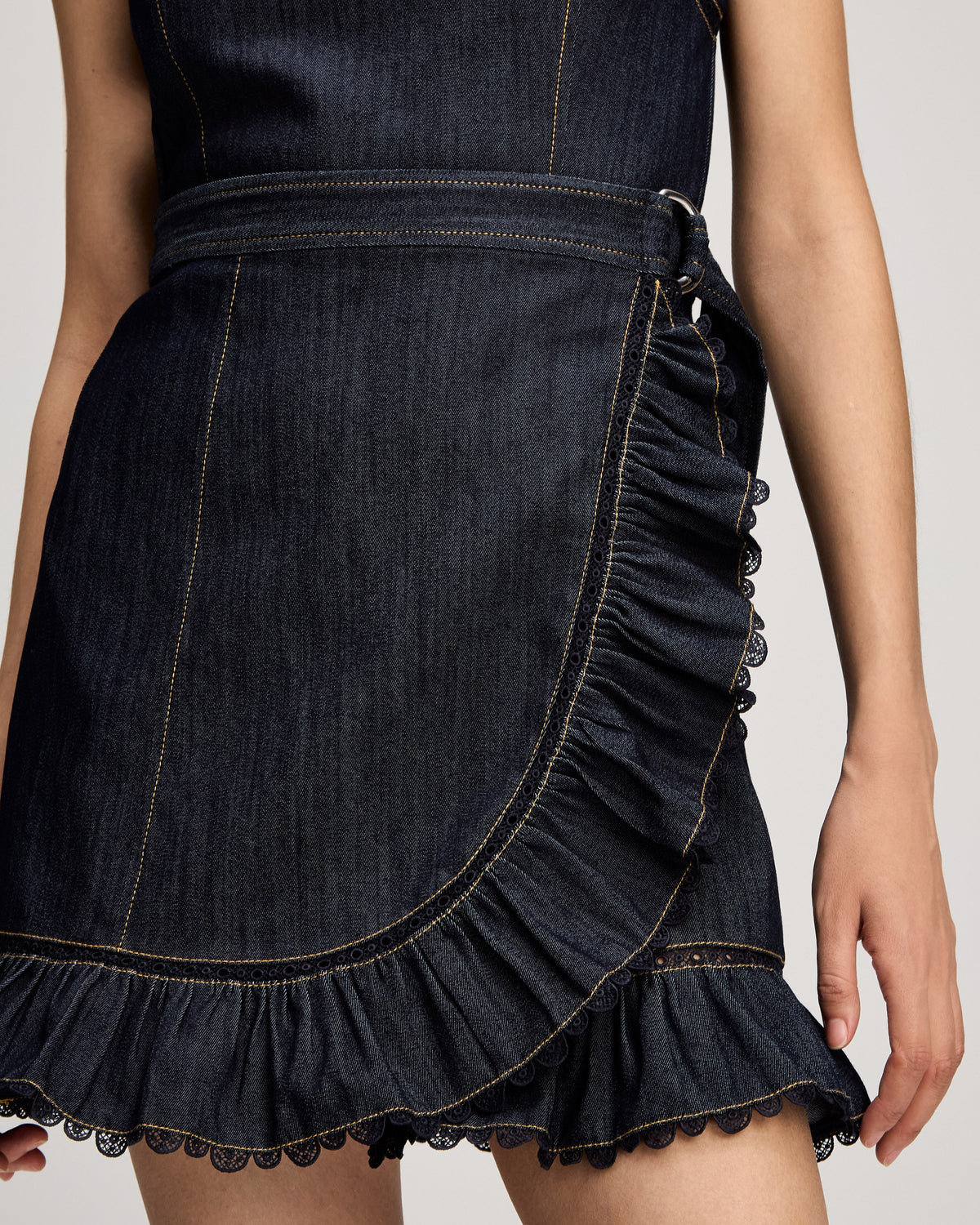 Cinq à Sept Guipure Lace Mahlia Jean Dress