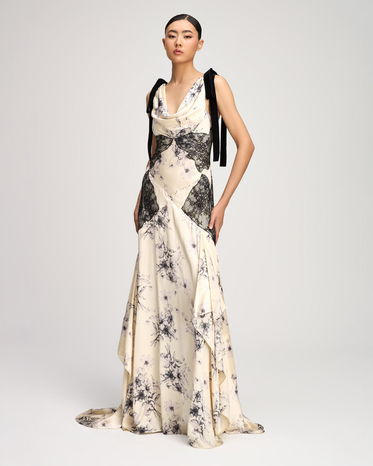 Cinq à Sept Handsketched Floral Antonella Gown