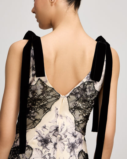 Cinq à Sept Handsketched Floral Antonella Gown
