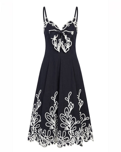 Cinq à Sept Paisley Bloom Embroidered Dama Dress