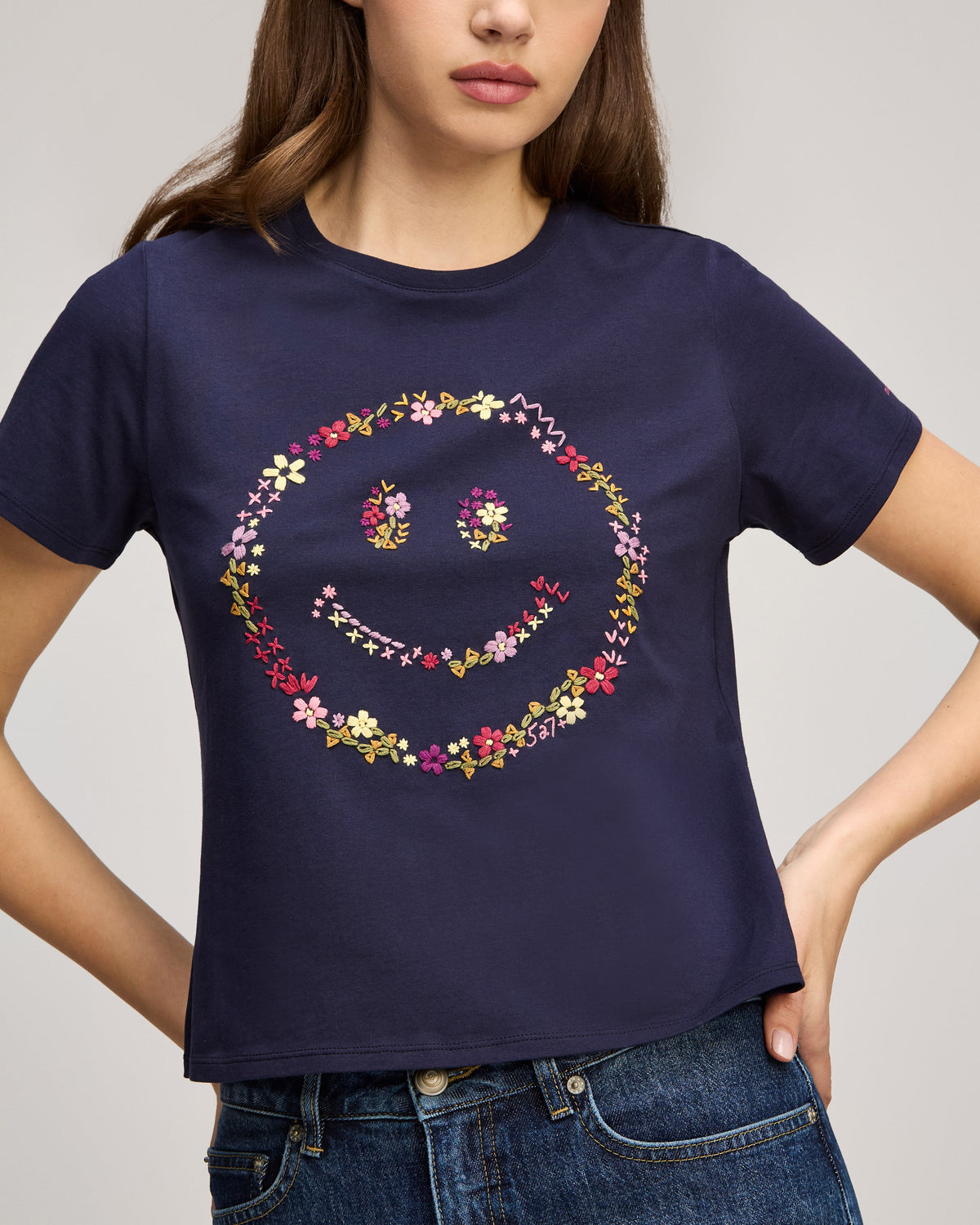 Cinq à Sept Wildflower Embroidery Smiley Shrunken Tee