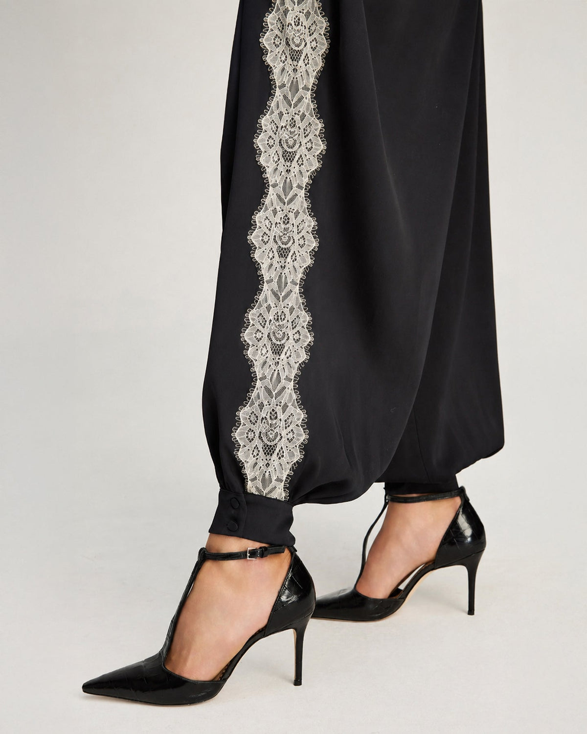 Cinq à Sept Esme Satin Verne Pant