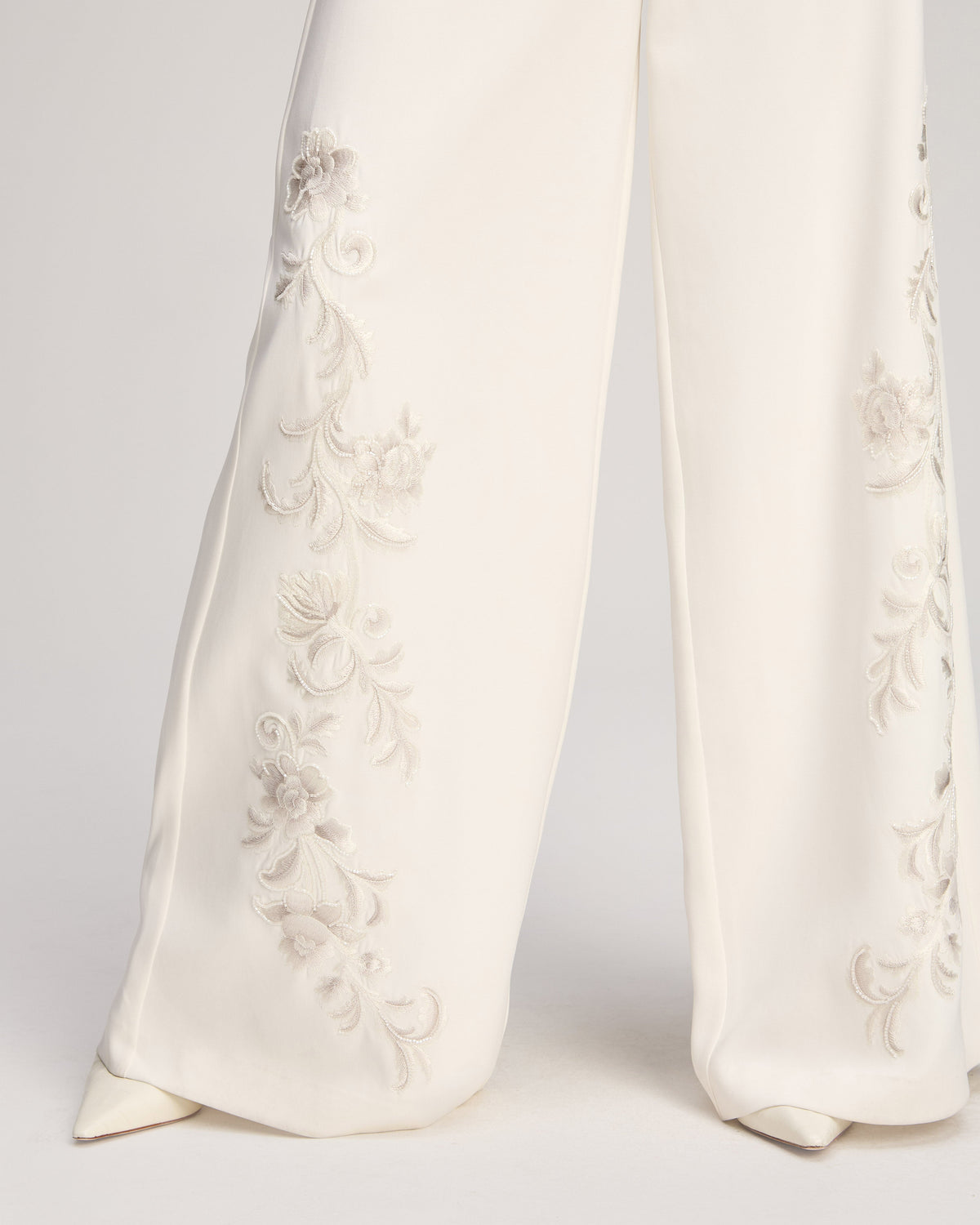 Cinq à Sept Rococo Embroidered Roxane Pant