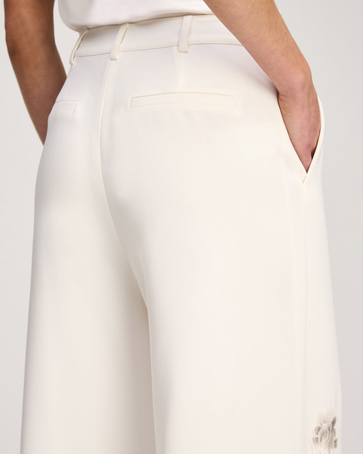 Cinq à Sept Rococo Embroidered Roxane Pant