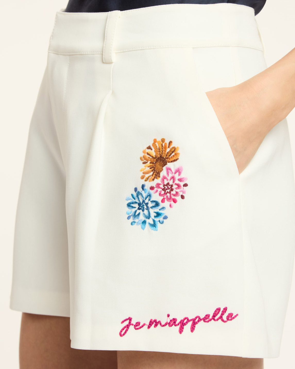 Cinq à Sept Celeste Vine Emmie Short