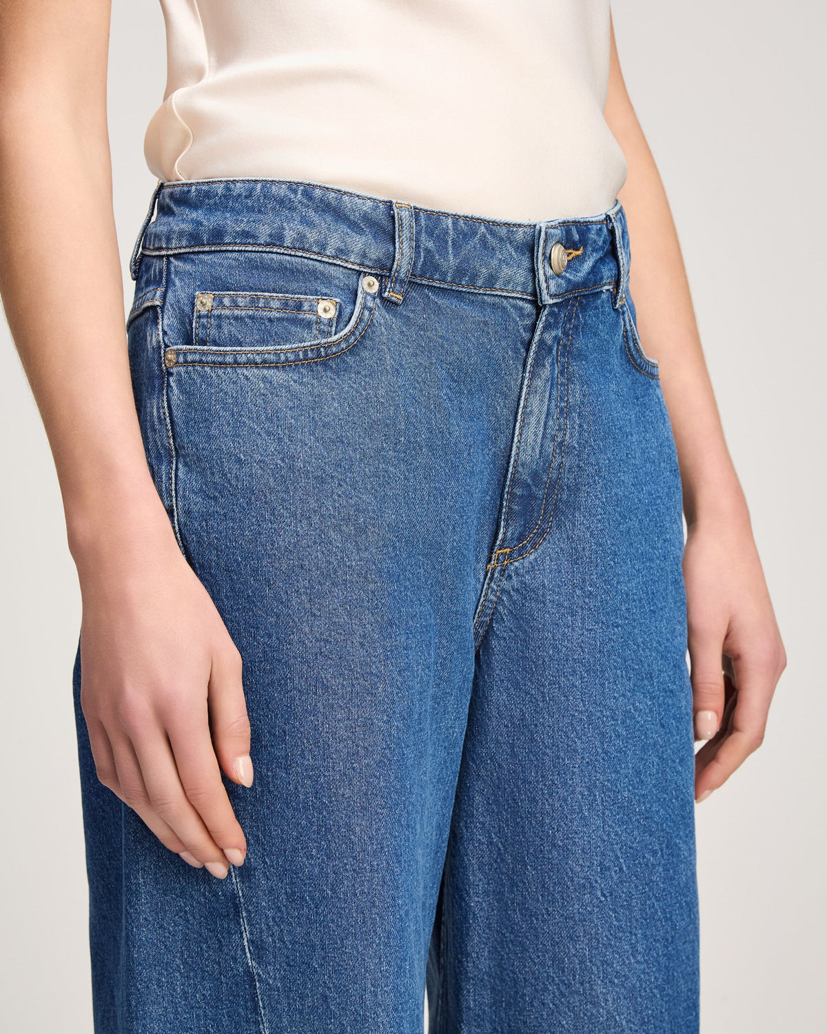 Cinq à Sept Carina Jeans