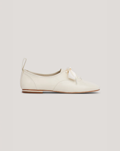 Cinq à Sept Christina Lace Up Oxford