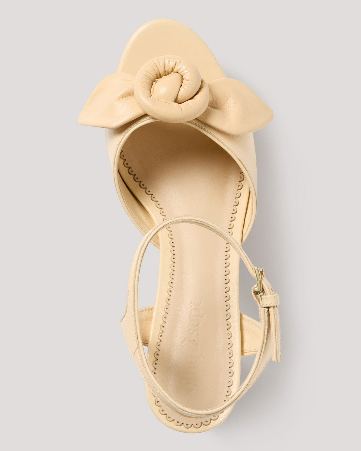 Cinq à Sept Arianna Knotted Rose Platform