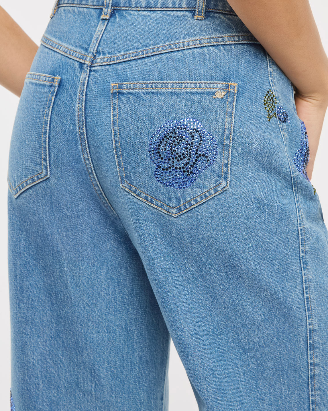 Cinq à Sept Heatset Roses Betsy Jeans