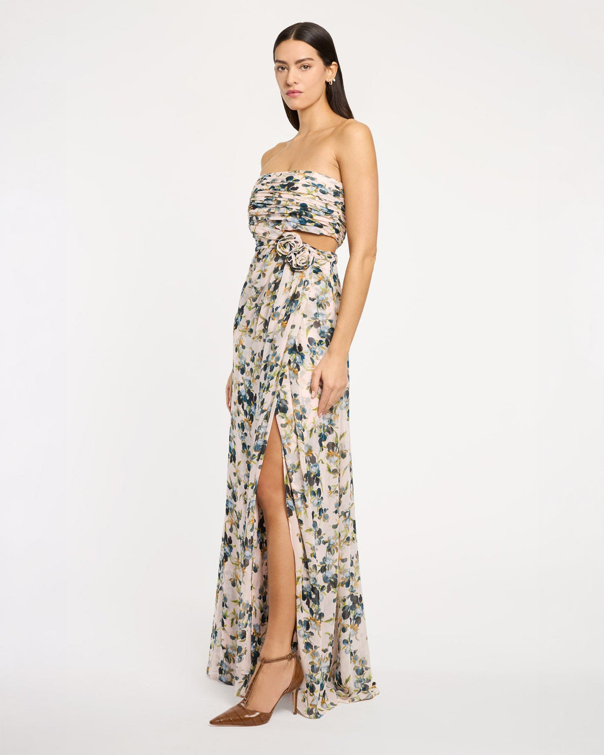 Cinq à Sept Trailing Iris Magy Gown