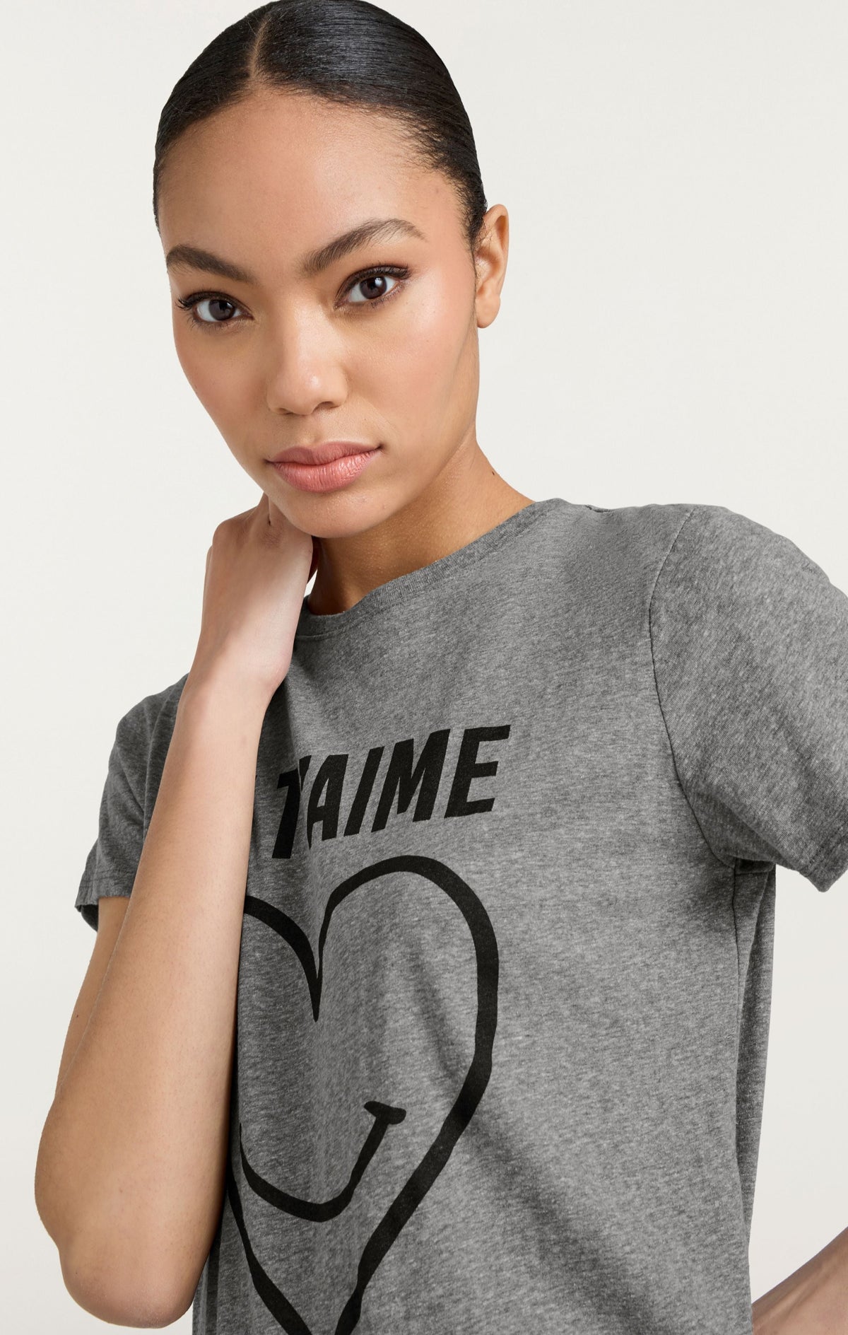 Cinq à Sept Smiling Heart Tee