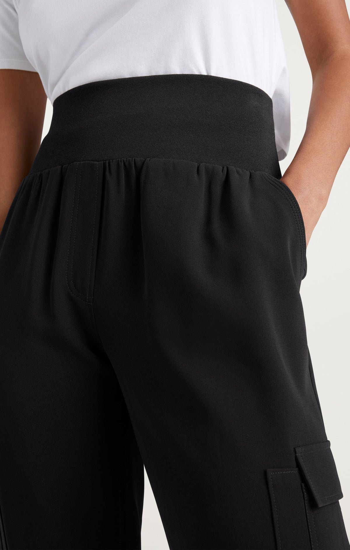 Cinq à Sept Crepe Giles Pant