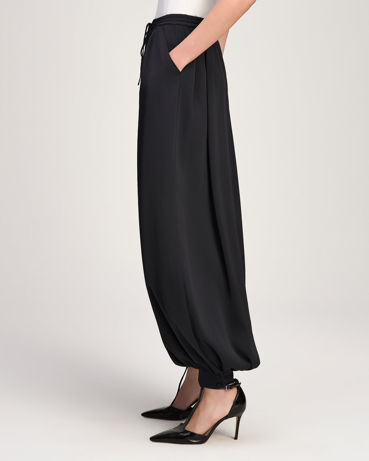Cinq à Sept Esme Satin Verne Pant